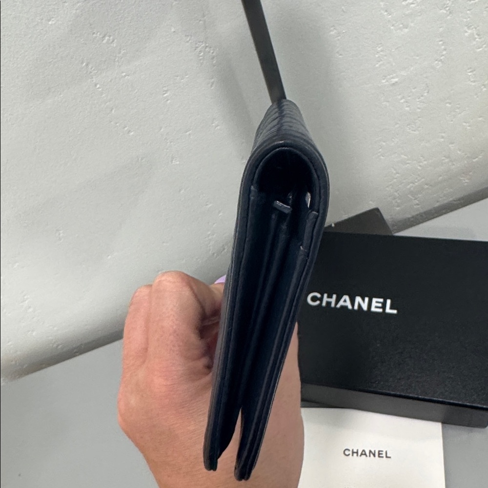 Chanel Boy Quilted Leather Wallet - Picture 8 of 8